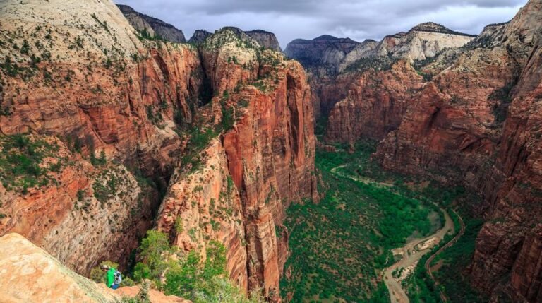 Hiking Zion National Park Essential Trails and Tips for Every Adventurer
